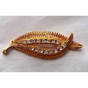 Vintage Coro Gold Tone Rhinestone Leaf Brooch Pin
